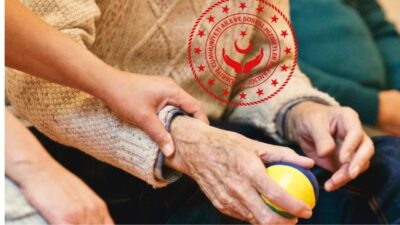 Vatandaşlar, yaşlı, engelli ve evde bakım maaşları gibi desteklerin ne zaman yatacağını