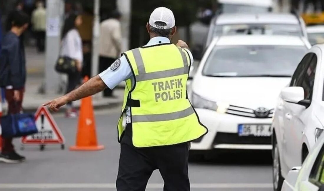 Yapılacak yeni düzenlemelerle trafikte caydırıcı cezalar geliyor. Ancak bu durum